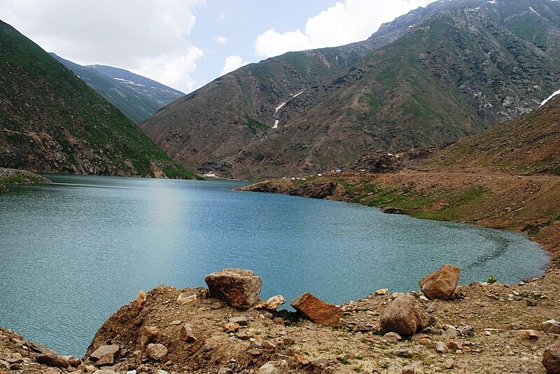 Lulusar_Lake