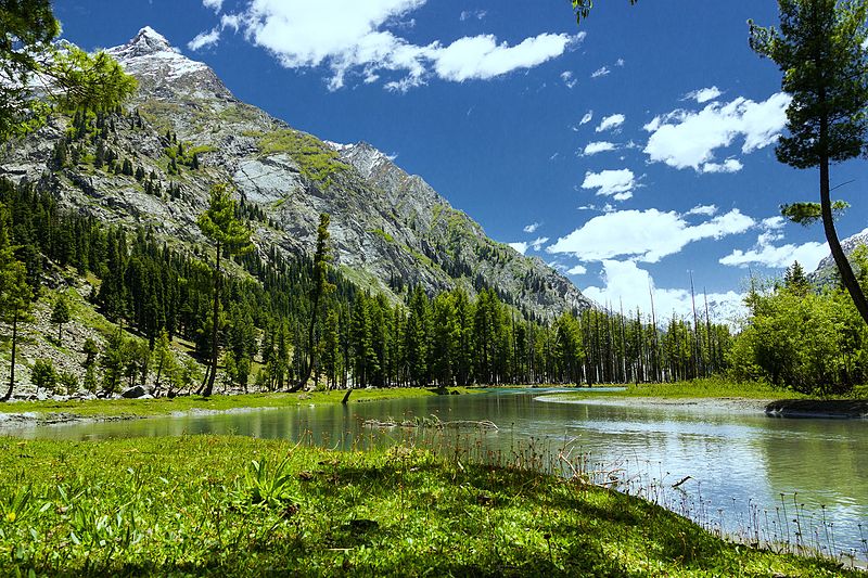 Mahodand_Lake-Summer_2015