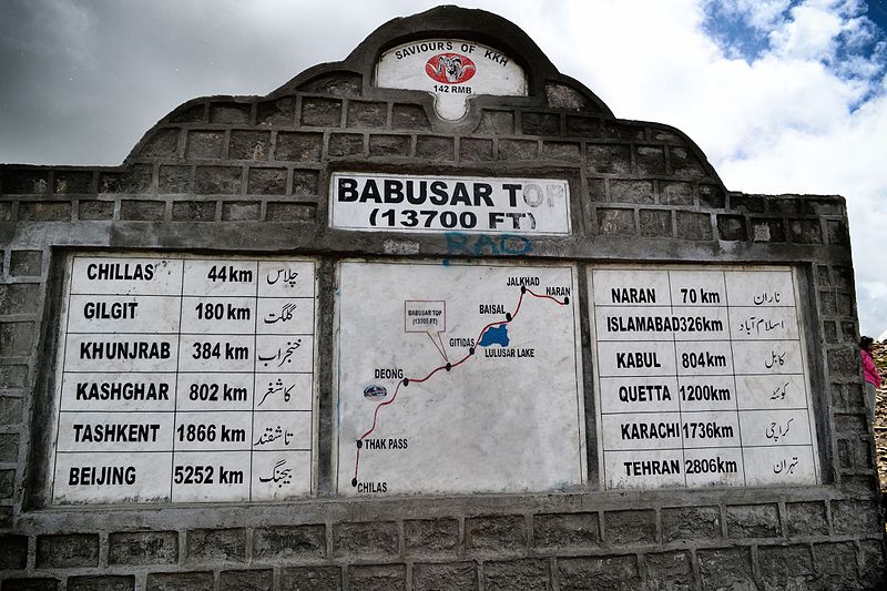 Milestone_&_Map_at_Babusar_Top